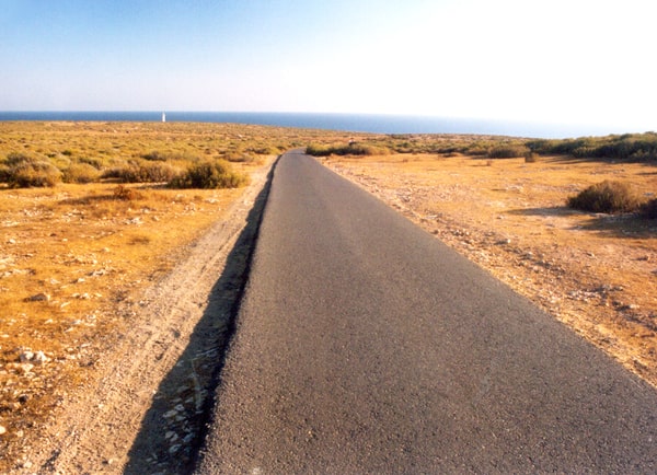 Formentera, estate 2005 verso il faro di cap barbaria