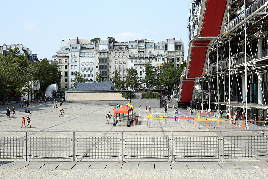 centre pompidou, place centre pompidou, architect renzo piano