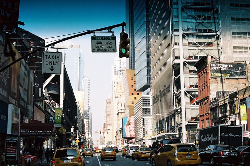 New York guidare in mezzo al traffico. Fotografia urbana a New York