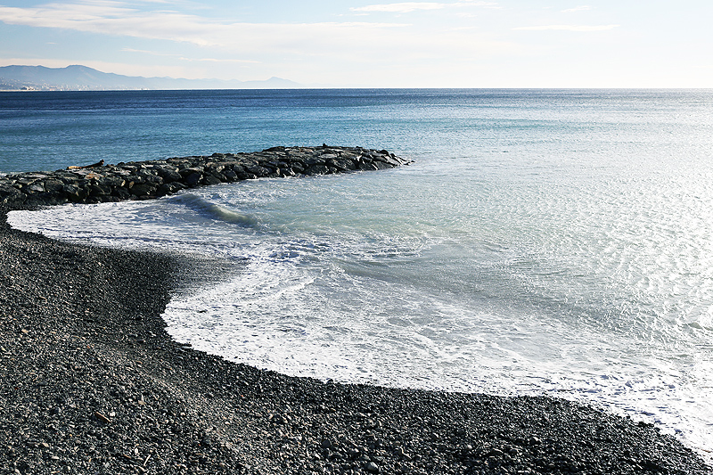 mar ligure beaches