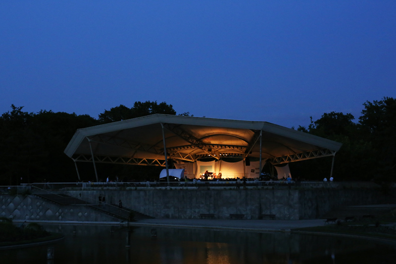 Paris, jazz au Parc Floral l't, scne Delta