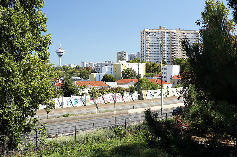 Paris nord est parisien Tour Hertzienne architecte claude vasconi