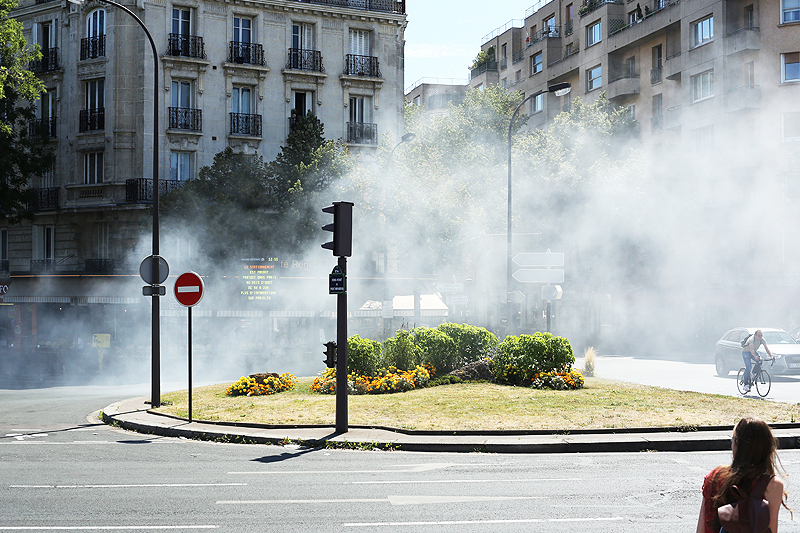 Paris - Un incendie dans le 15me arrondissement