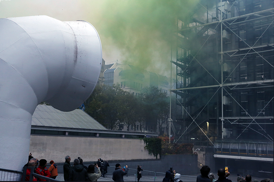 Le Dernier Carnaval par Cai Guo-Qiang centre pompidou