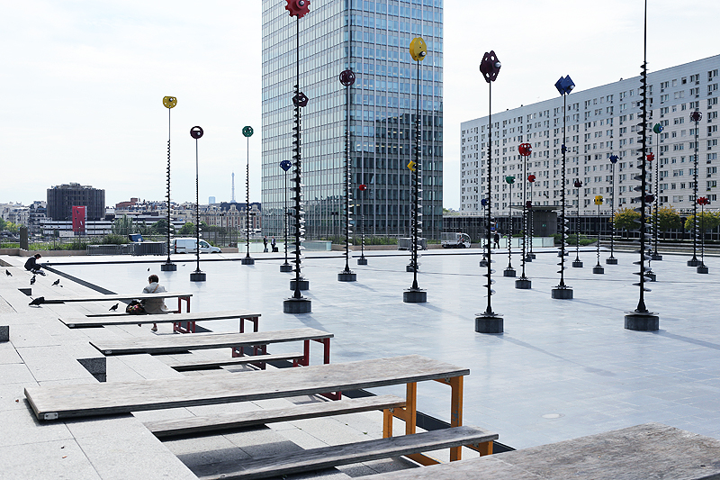 Paris Pendant l'Eté | Le Bassin Takin à la Defense