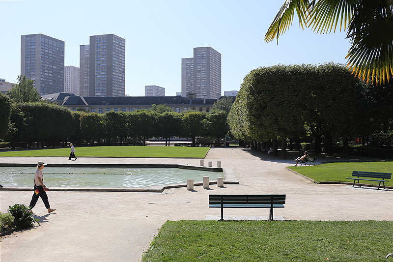 Paris on Summer, PArc de Choisy, Contemporary Photography