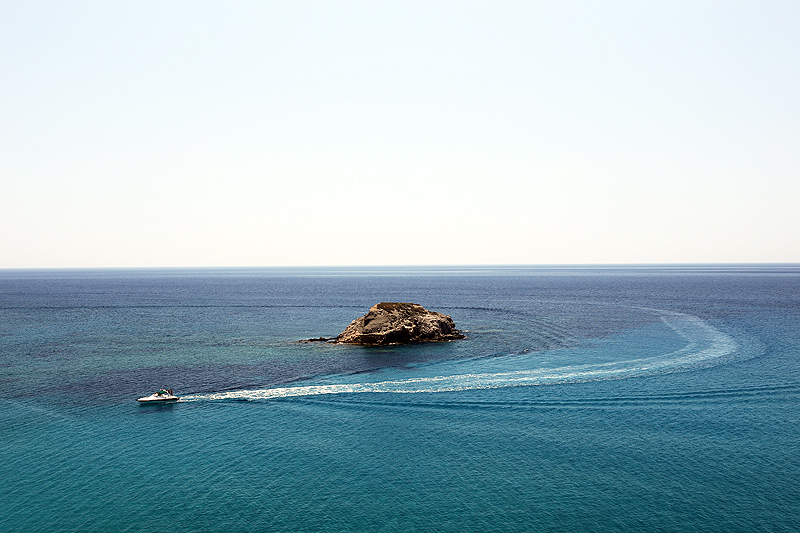 Milos white and blue