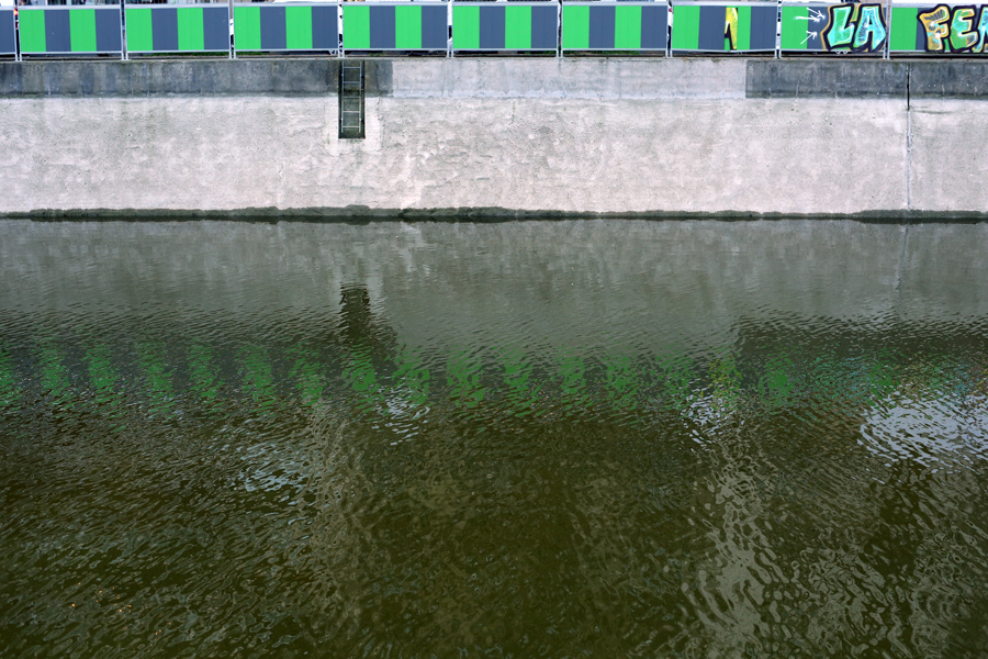 italiani a parigi canal saint martin