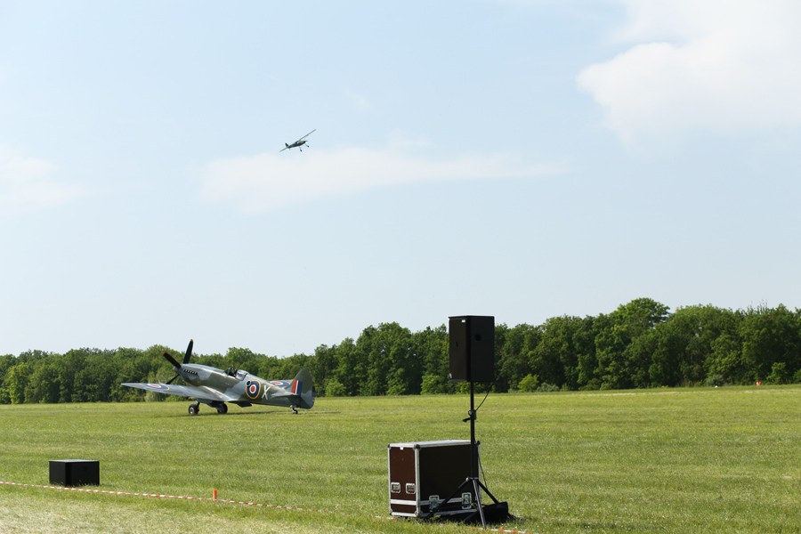 ferte alais, spitfire et storch