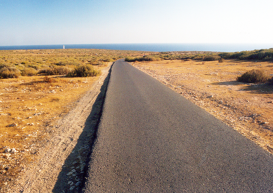 Faro Formentera, strada verso il faro cap de barbaria