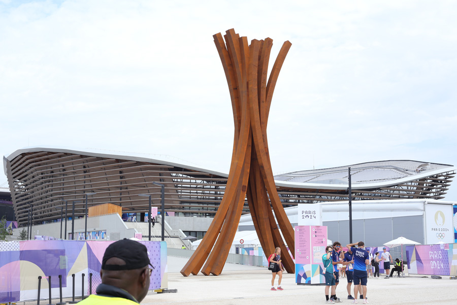 jo de paris convergence bernar venet centre aquatique olympique