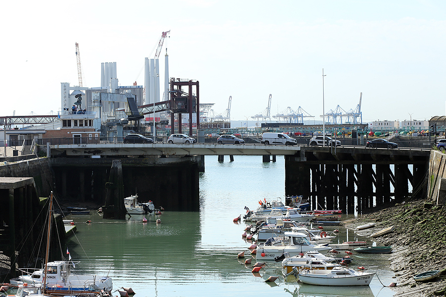 le havre quai de l'ile et bateaux
