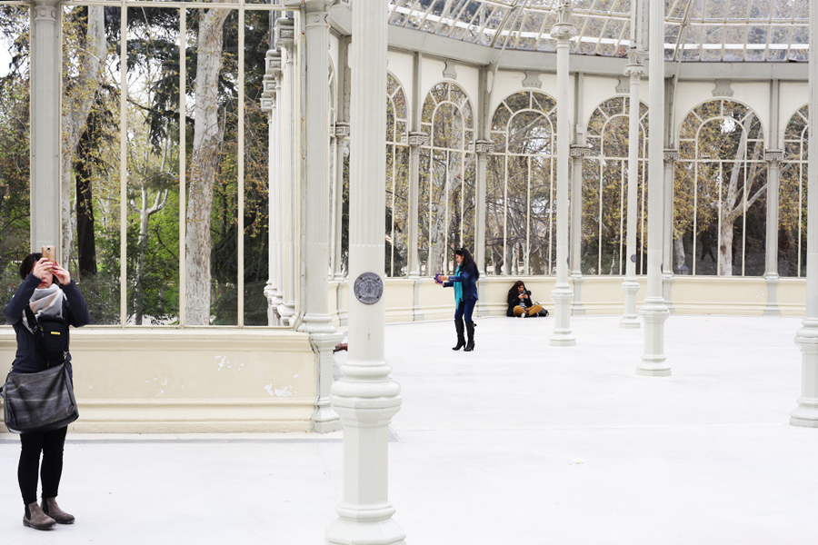 madrid chicas selfie palais de cristal