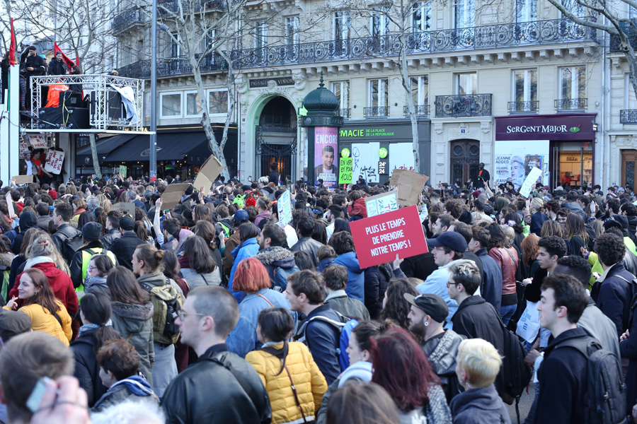 march in paris against climat change worldwide