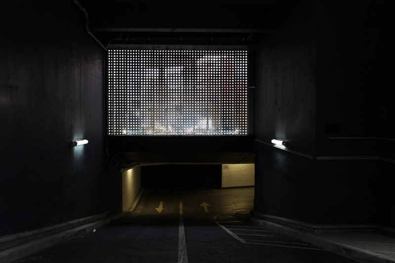 parcheggi sotterranei fotografia urbana e di architettura